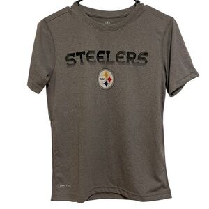 NFL Steelers NWT Gray Youth T-shirt Size Medium